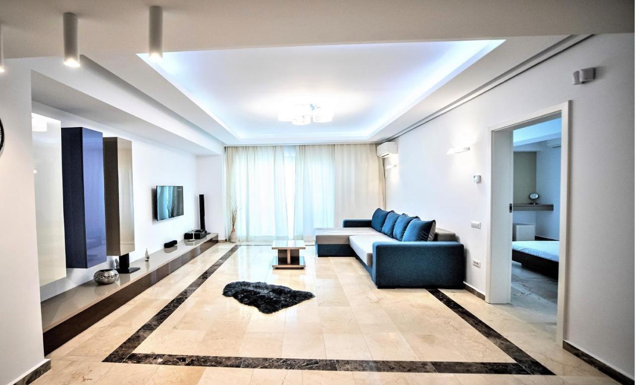 Sandra In Luxury Sophia3 *